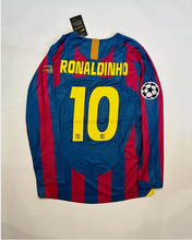 Load image into Gallery viewer, Retro Barcelona Home Long Sleeve Jersey Final UCL 2006 Men Adult RONALDINHO #10