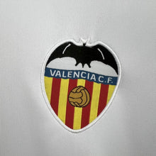Load image into Gallery viewer, Retro Valencia Home Soccer Jersey 2003/2004 UEFA CUP Final Men Adult