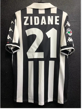 Load image into Gallery viewer, Retro Juventus Home Soccer Football Jersey 1999/2000 Men Adult DEL PIERO #10 ZIDANE #21