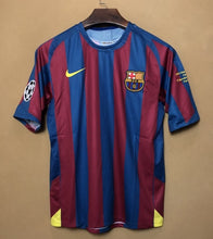 Load image into Gallery viewer, Retro Barcelona Home Champions League Soccer Jersey 2005/2006 Men Adult RONALDINHO #10