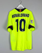 Load image into Gallery viewer, Retro Barcelona Away Soccer Football Jersey 2005/2006 Men Adult RONALDINHO #10