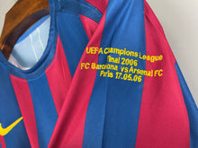 Load image into Gallery viewer, Retro Barcelona Home Long Sleeve Jersey Final UCL 2006 Men Adult RONALDINHO #10