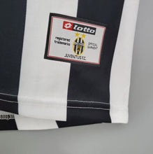 Load image into Gallery viewer, Retro Juventus Home Soccer Football Jersey 2001/2002 Men Adult DEL PIERO #10 DAVIDS #26