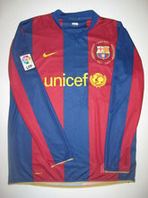 Load image into Gallery viewer, Retro Barcelona Home Long Sleeve Soccer Jersey 2007/2008 Men Adult RONALDINHO #10
