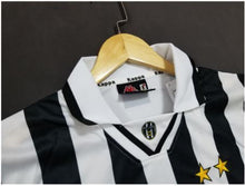 Load image into Gallery viewer, Retro Juventus Home Soccer Football Jersey 1995/1997 Men Adult DEL PIERO #10
